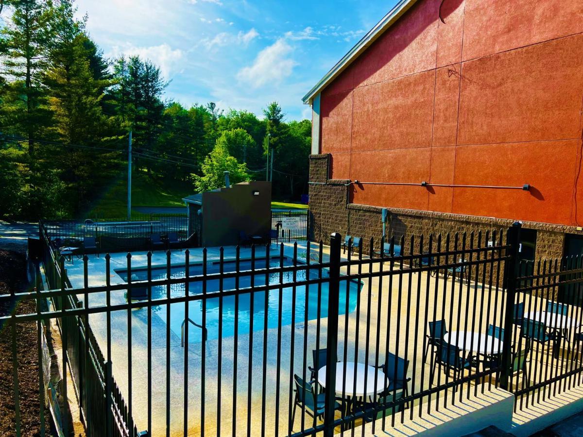 Express South By Ihg Resort Blowing Rock