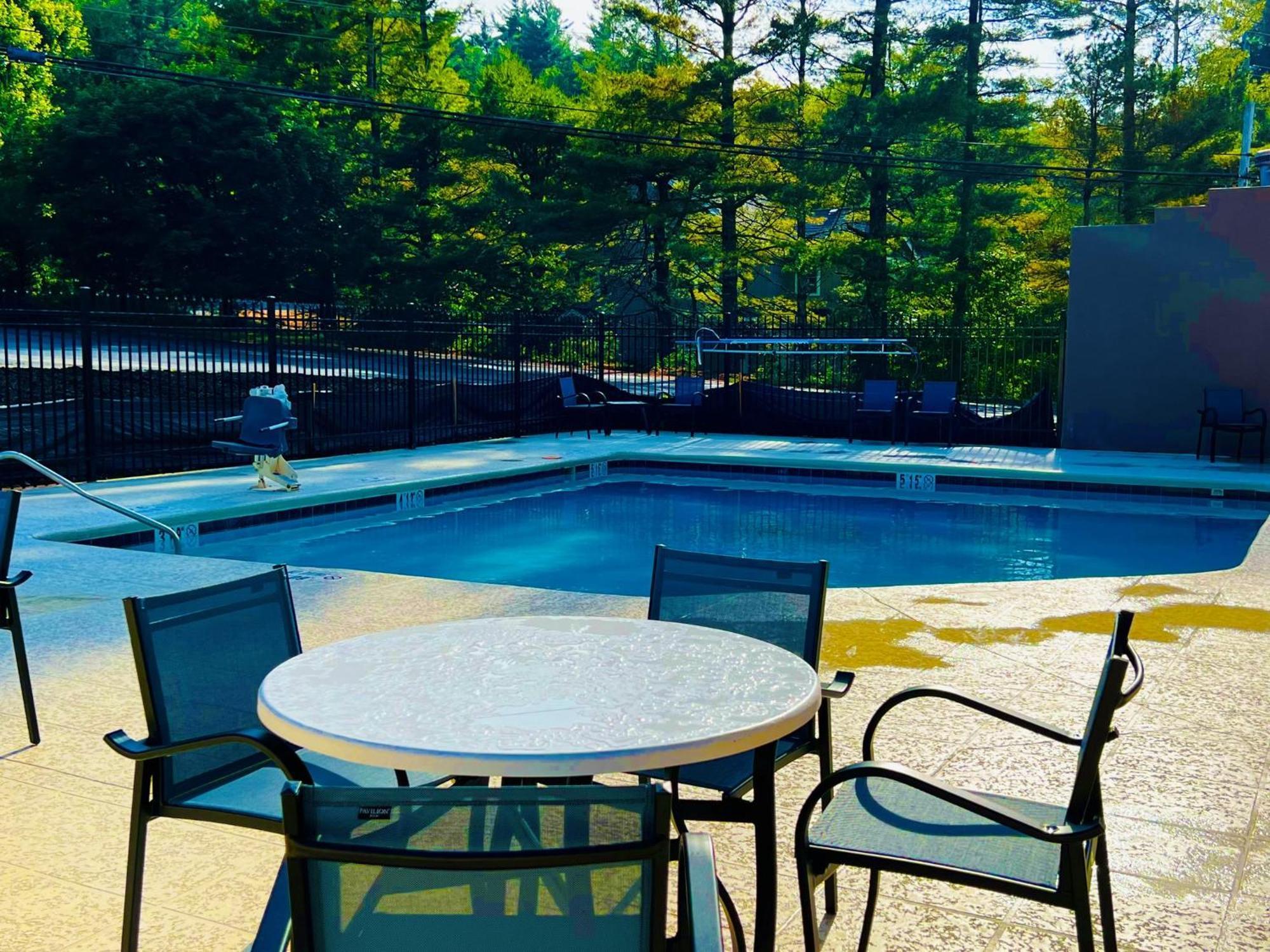 Express South By Ihg Blowing Rock