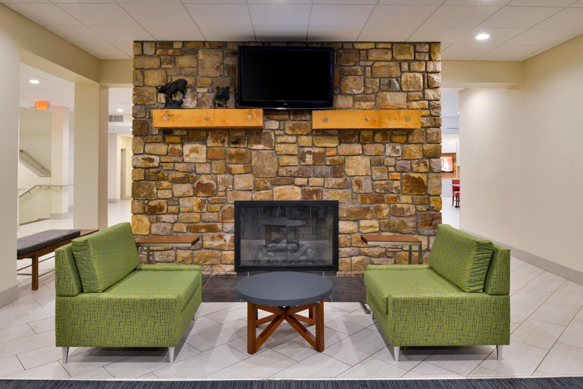 Express South By Ihg 2* Blowing Rock
